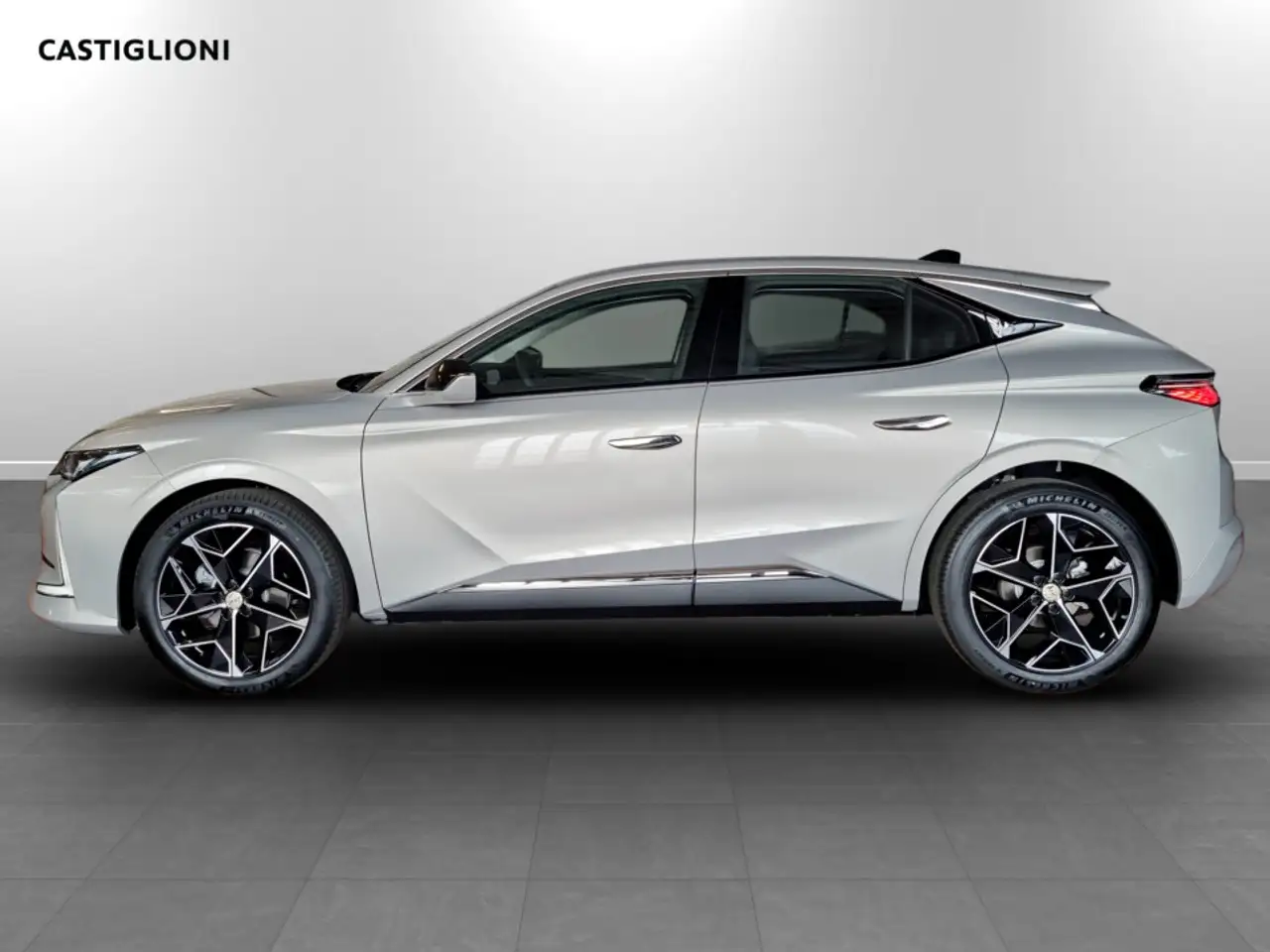 DS Automobiles DS 4 2