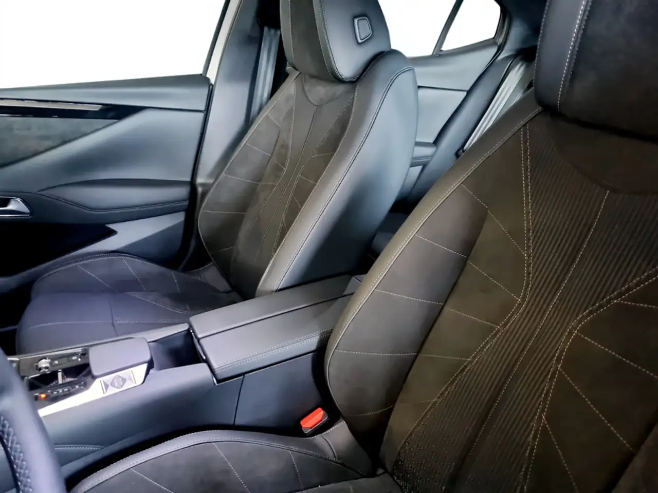 DS Automobiles DS 4 7