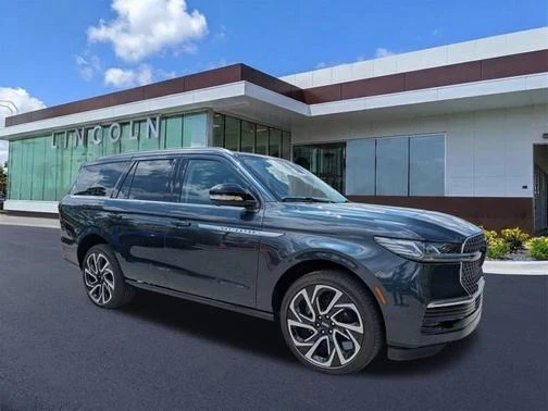 Lincoln Navigator