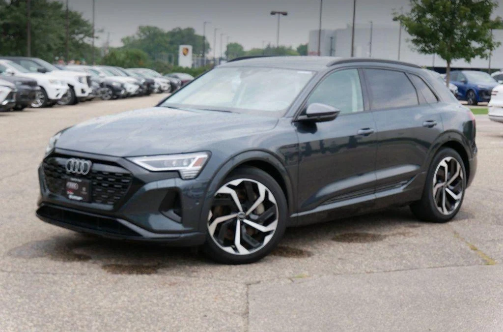 Audi Q8