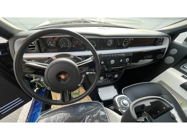 Rolls-Royce PHANTOM 13