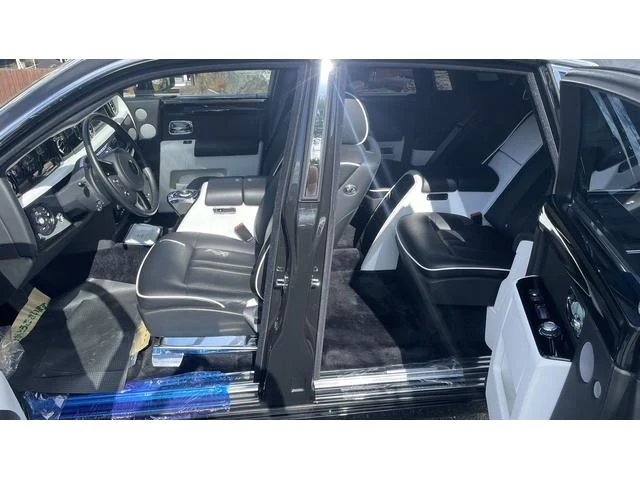 Rolls-Royce PHANTOM 39