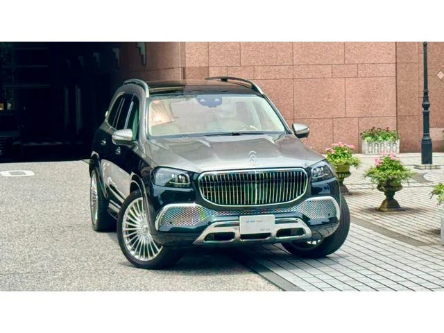 MERCEDES MAYBACH GLS 4