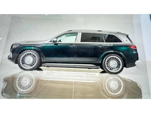 MERCEDES MAYBACH GLS 29