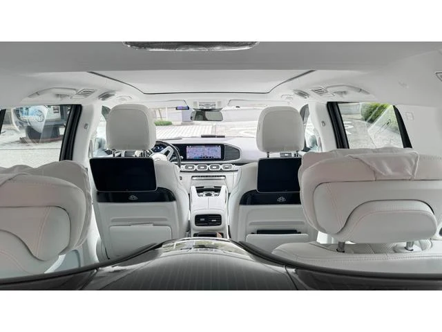 MERCEDES MAYBACH GLS 10