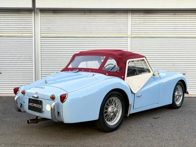Triumph TR-3 11