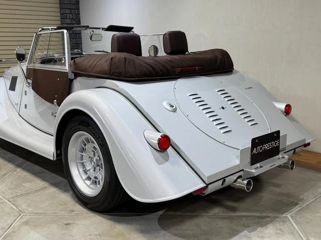 Morgan PLUS4 8