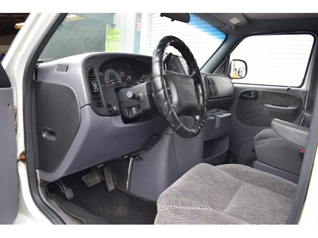 Dodge VAN 20