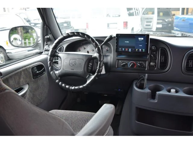 Dodge VAN 28