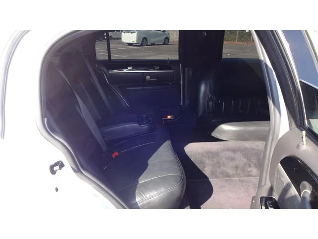 Lincoln LIMOUSINE 17