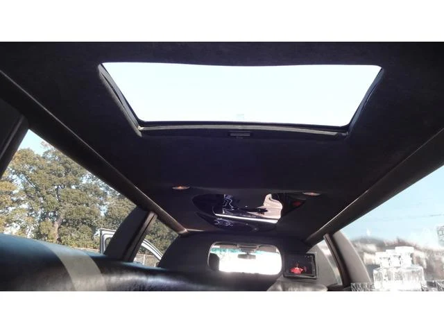 Lincoln LIMOUSINE 11