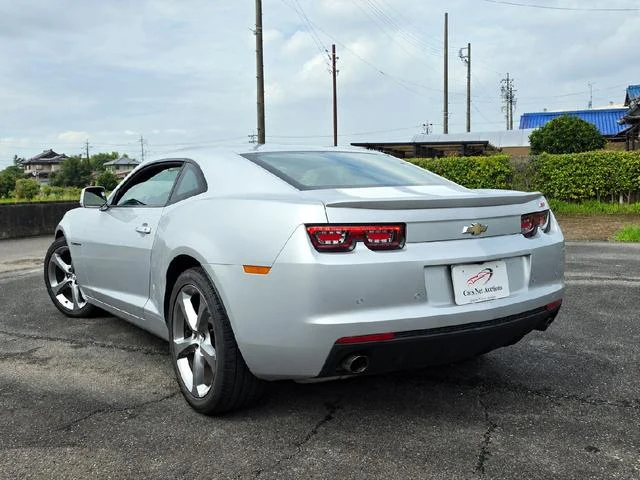 Chevrolet CAMARO 8