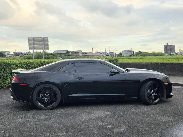 Chevrolet CAMARO 11