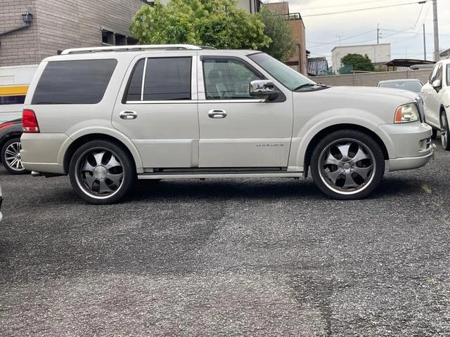 Lincoln NAVIGATOR 11