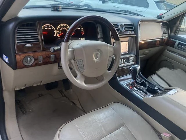 Lincoln NAVIGATOR 24