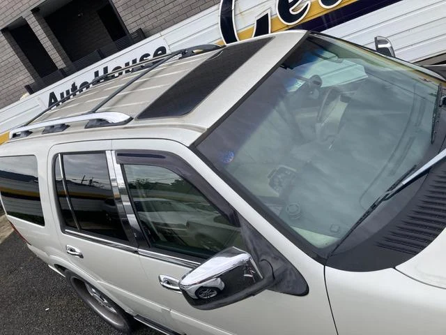 Lincoln NAVIGATOR 31