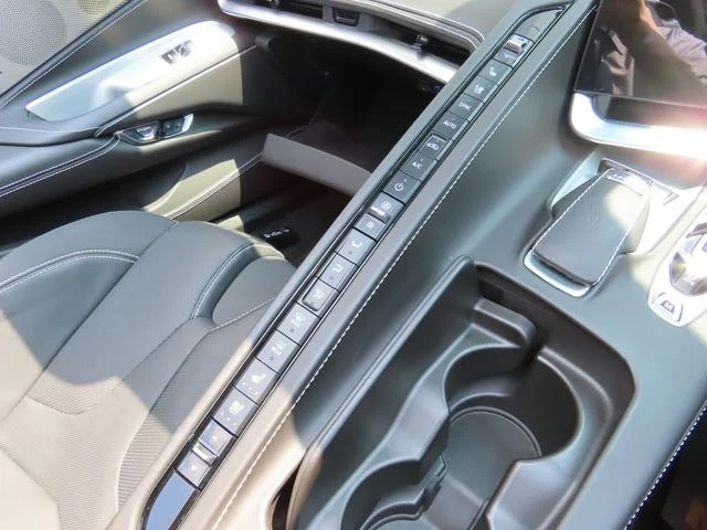 Chevrolet CORVETTE 36