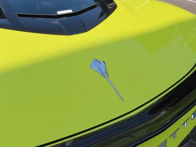 Chevrolet CORVETTE 15