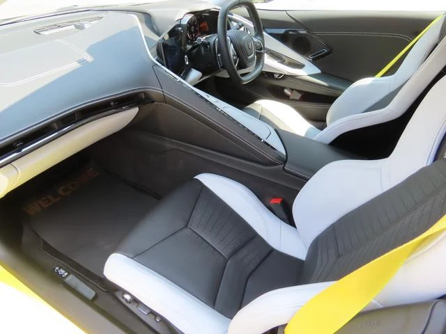 Chevrolet CORVETTE 28