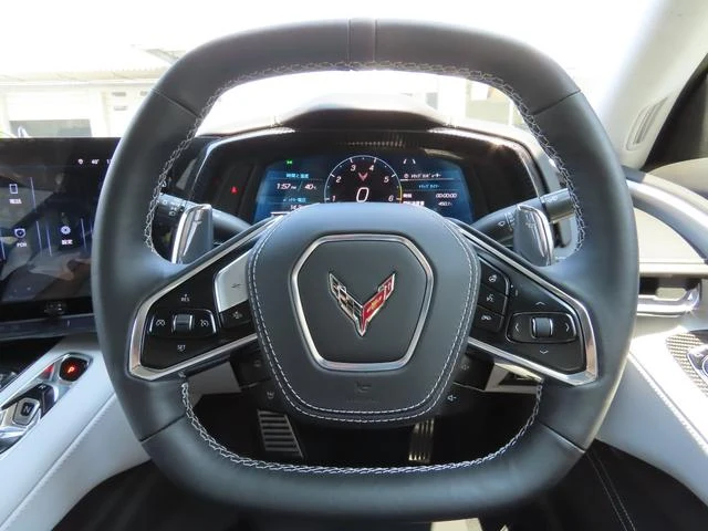 Chevrolet CORVETTE 32