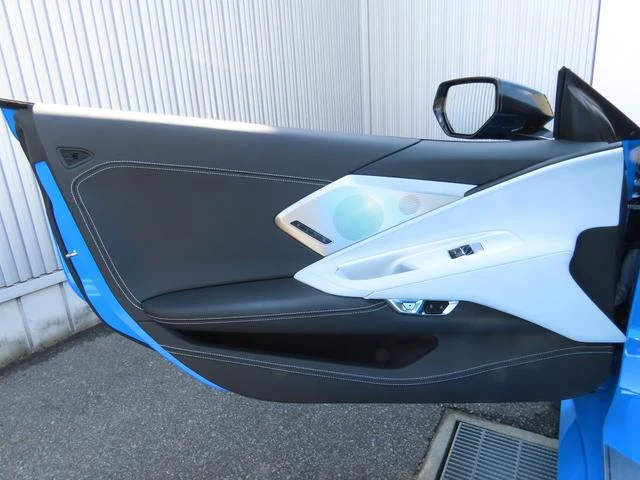 Chevrolet CORVETTE 24