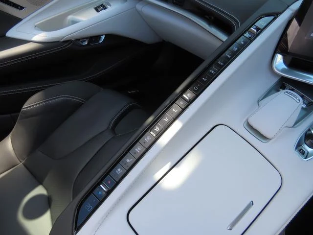 Chevrolet CORVETTE 36
