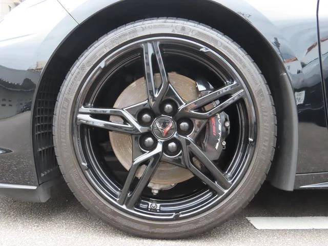 Chevrolet CORVETTE 17