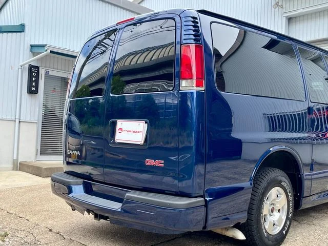 GMC SAVANA 12