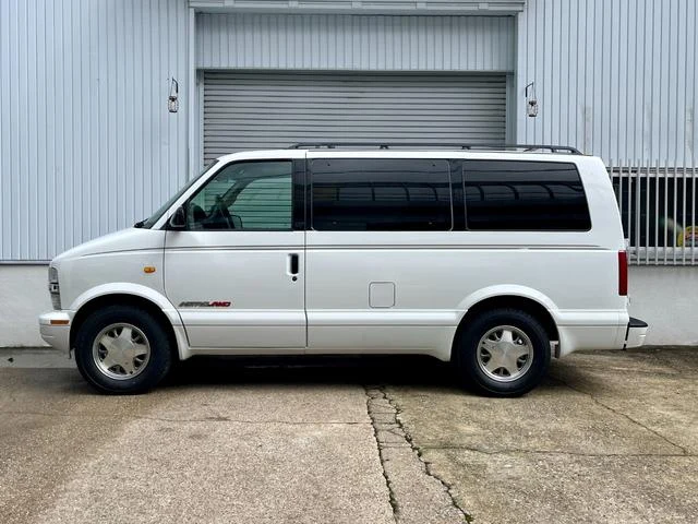 Chevrolet ASTRO 5