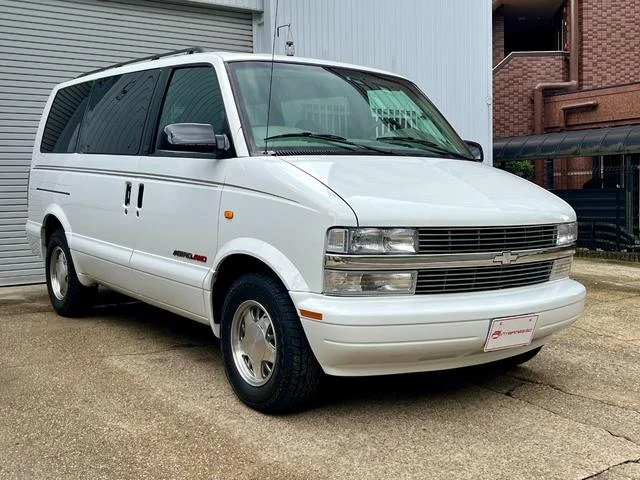 Chevrolet ASTRO 4