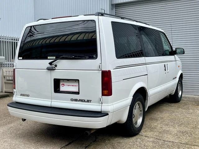 Chevrolet ASTRO 9