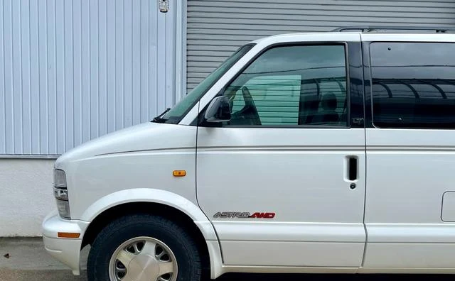 Chevrolet ASTRO 30