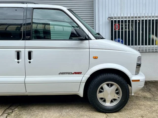 Chevrolet ASTRO 33