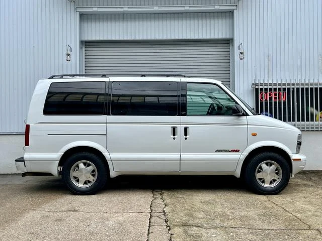 Chevrolet ASTRO 6