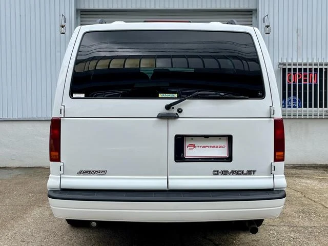 Chevrolet ASTRO 7