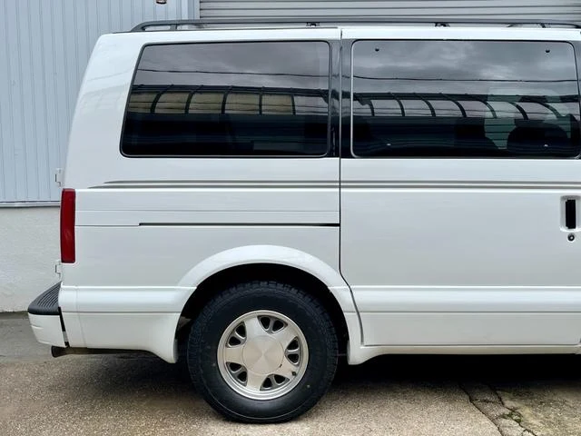 Chevrolet ASTRO 32