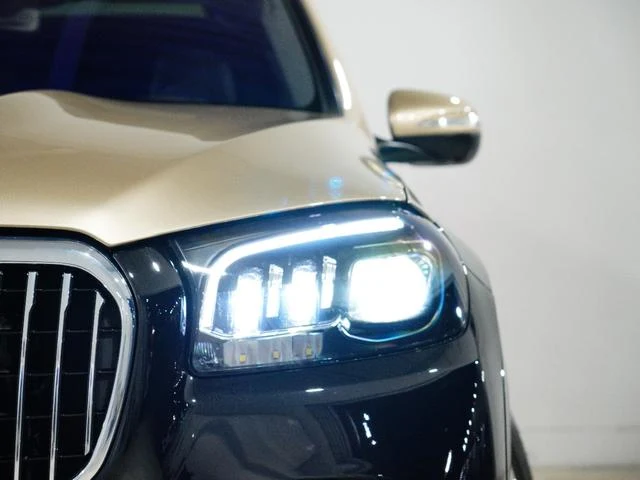 MERCEDES MAYBACH GLS 10