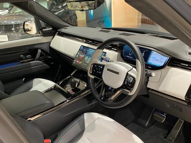 Land Rover RANGE ROVER 16