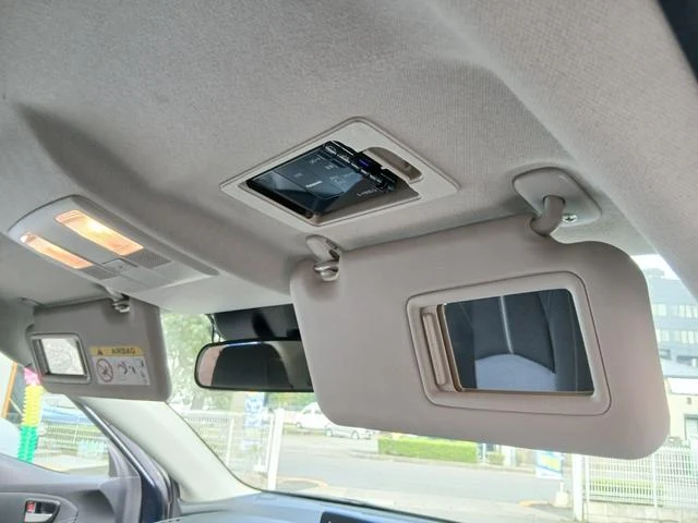 Mazda DEMIO 29