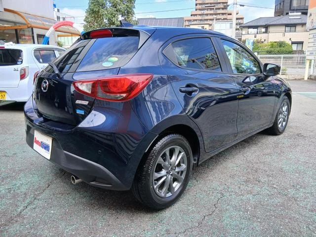 Mazda DEMIO 49