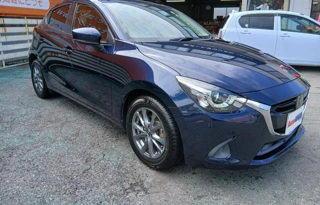 Mazda DEMIO 51