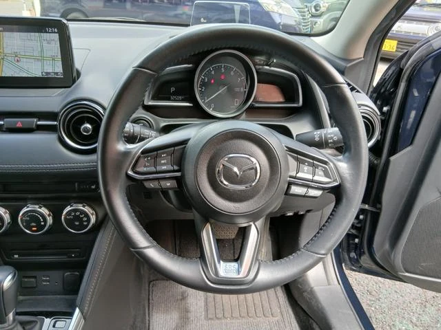 Mazda DEMIO 10