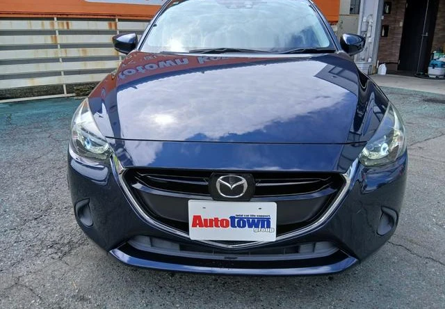 Mazda DEMIO 6