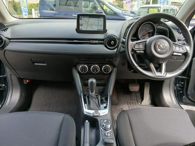 Mazda DEMIO 9