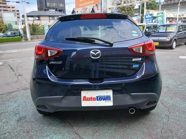 Mazda DEMIO 48