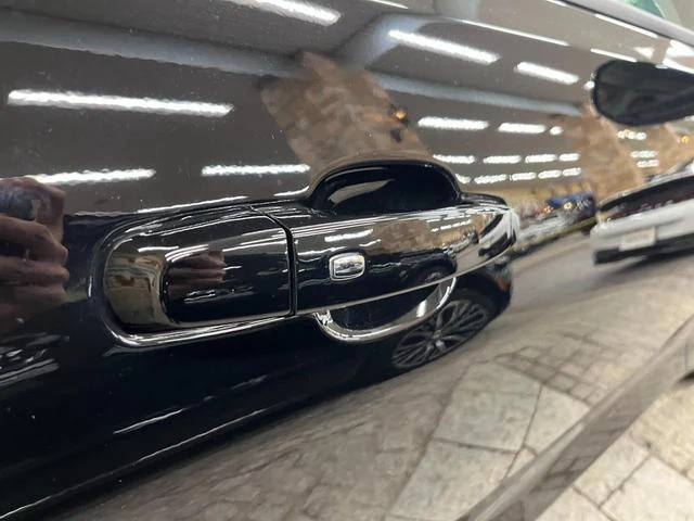 Chevrolet CAMARO 48