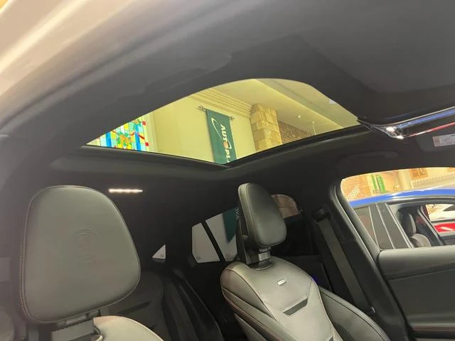 MERCEDES AMG GLC 4