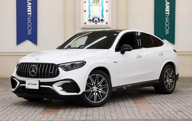 MERCEDES AMG GLC