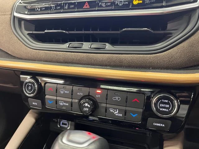 Chrysler JEEP 28