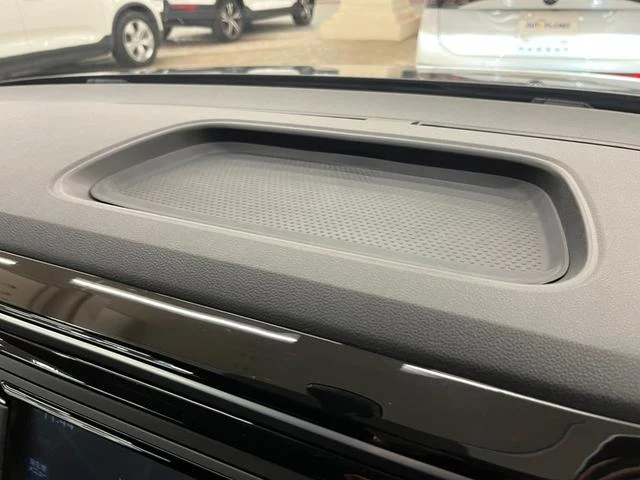 Volkswagen THE 28